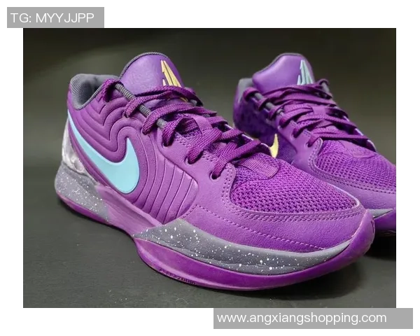 足球球星如何选择合适的鞋码揭秘 从专业角度分析适配与舒适度的关系